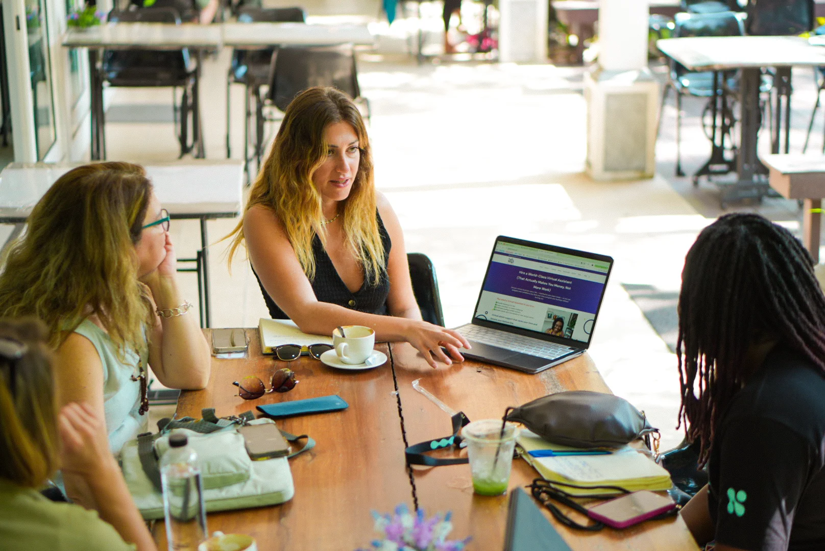 Professional growth with other entrepreneurs & freelancers